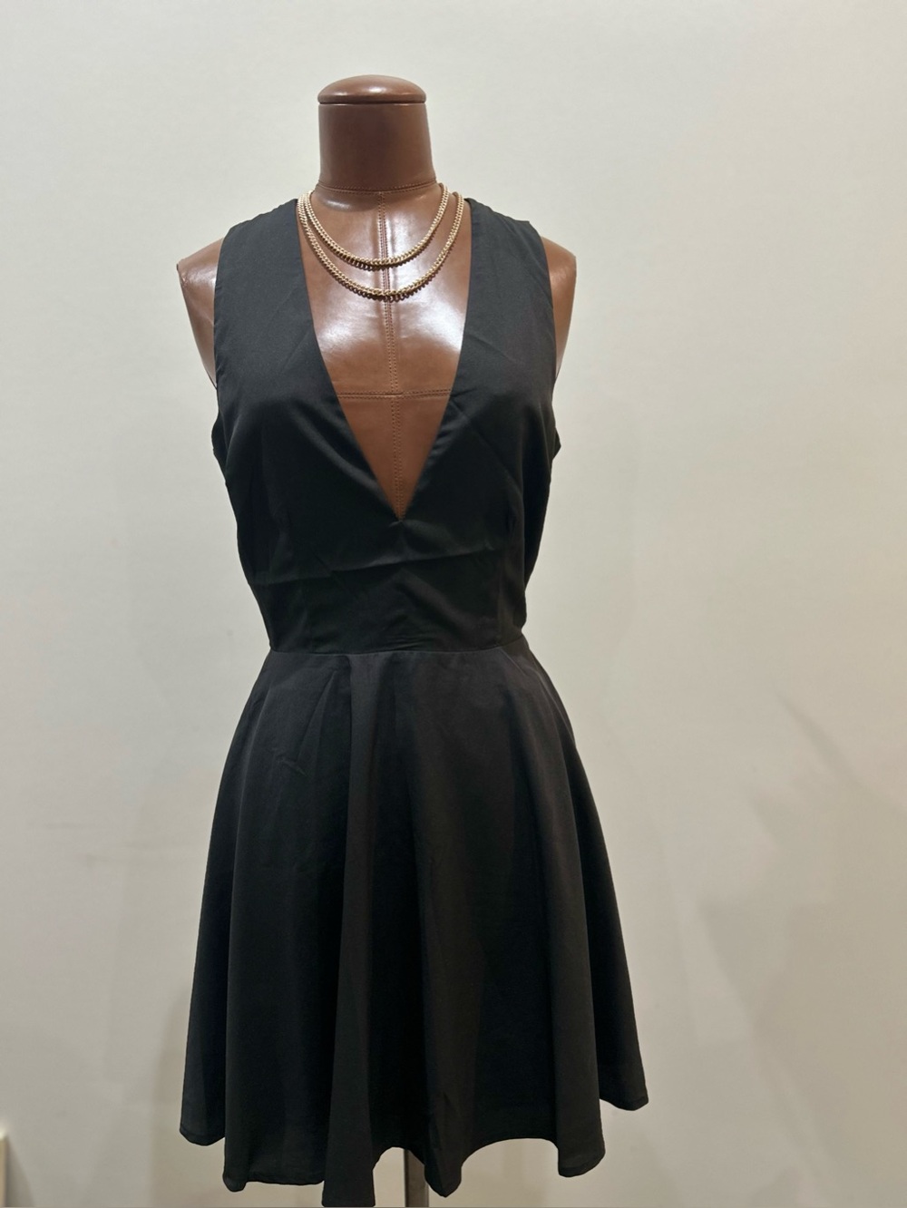 Tobi V-Neck Sleeveless Fit & Flare Dress 👗 NWT size S/P